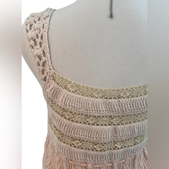 ♥️ Free People Flirty Crochet Top - Picture 6 of 7